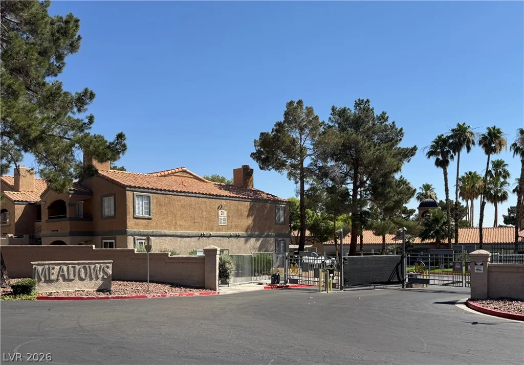 201 Mission Laguna, Las Vegas, NV 89107