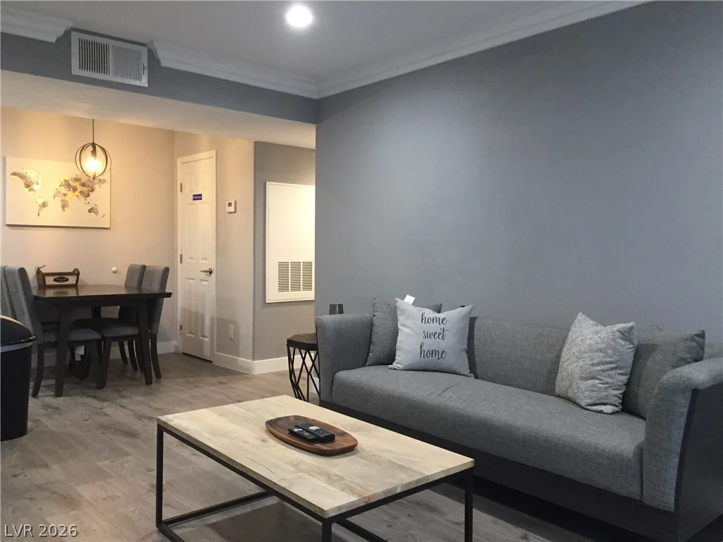 201 Mission Laguna, Las Vegas, NV 89107
