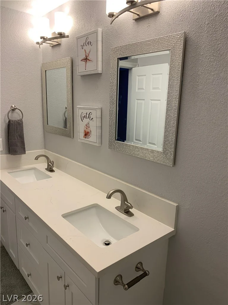 201 Mission Laguna, Las Vegas, NV 89107