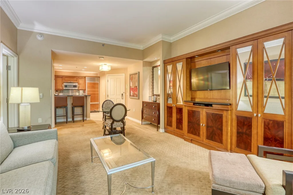 135 Harmon, Las Vegas, NV 89109