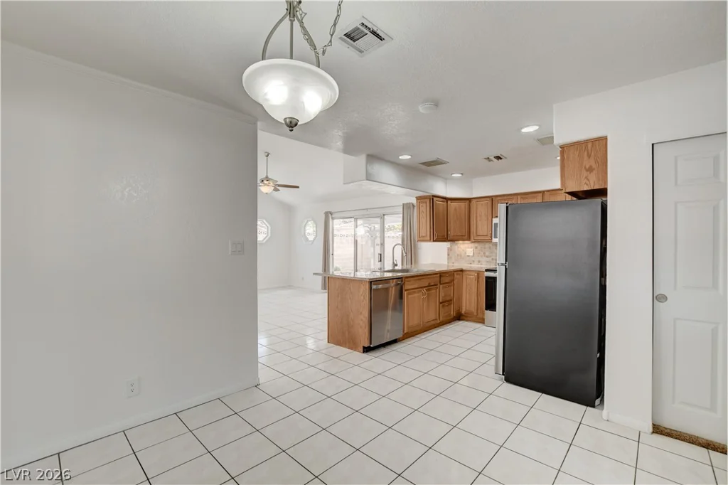 4009 Camas, Las Vegas, NV 89103