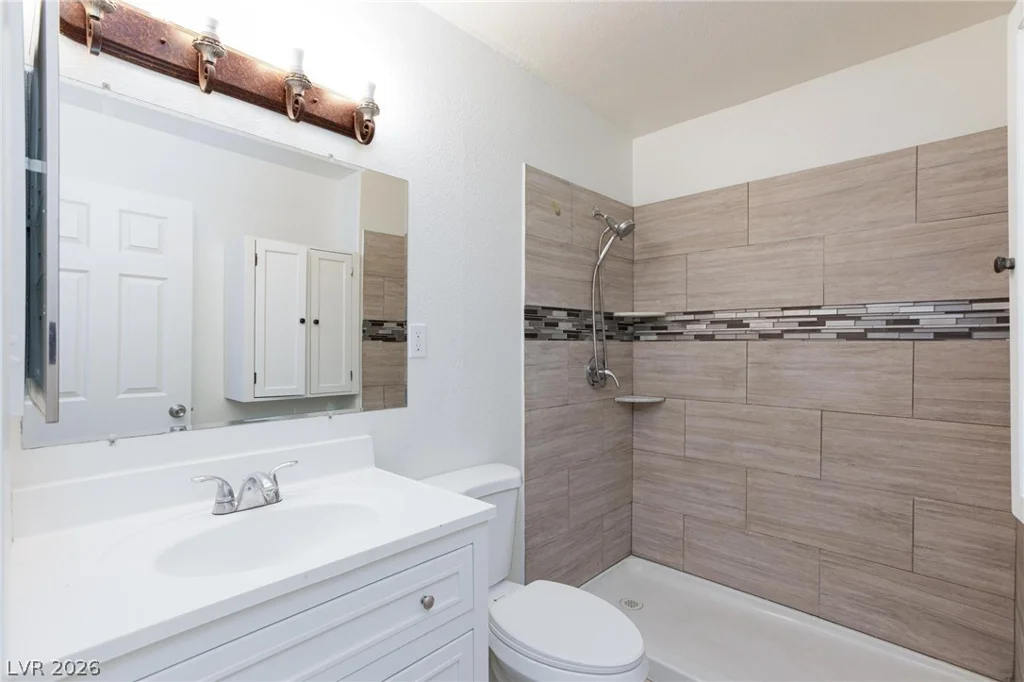 3946 Clear View, Las Vegas, NV 89121