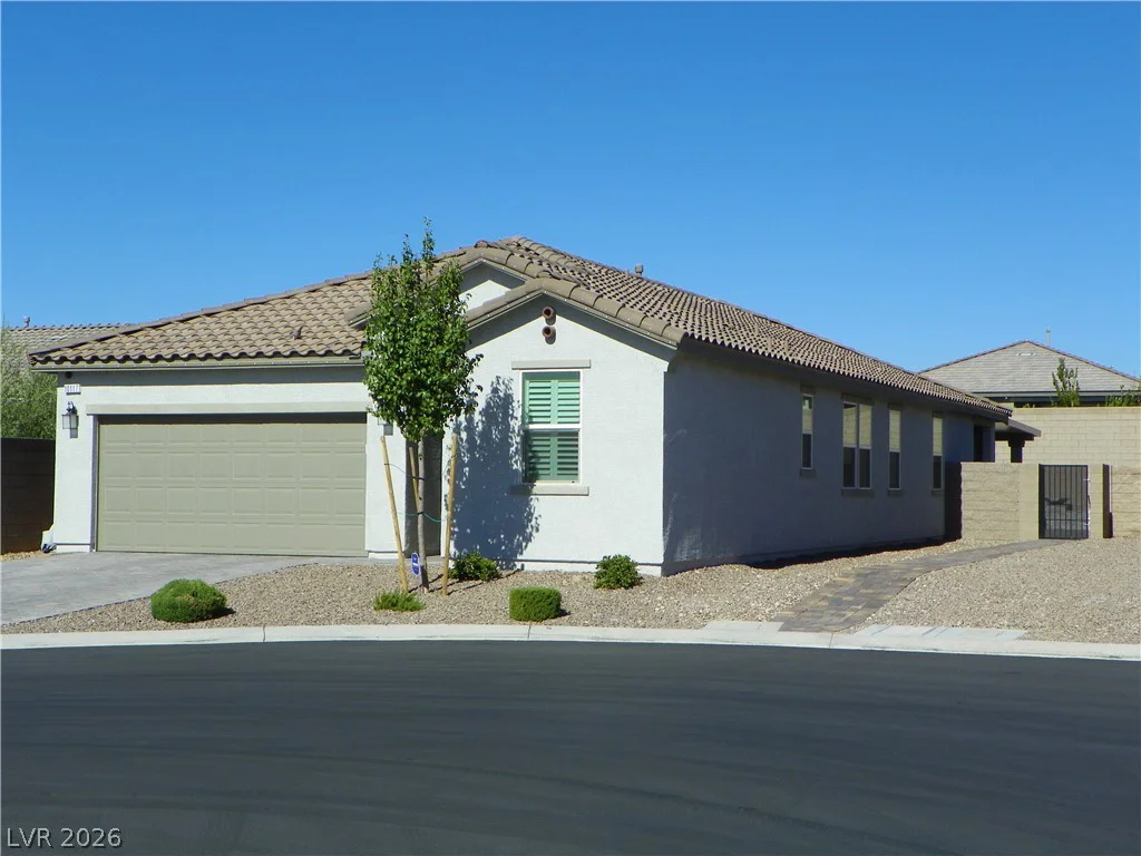 10117 Cliff Barrel, Las Vegas, NV 89141