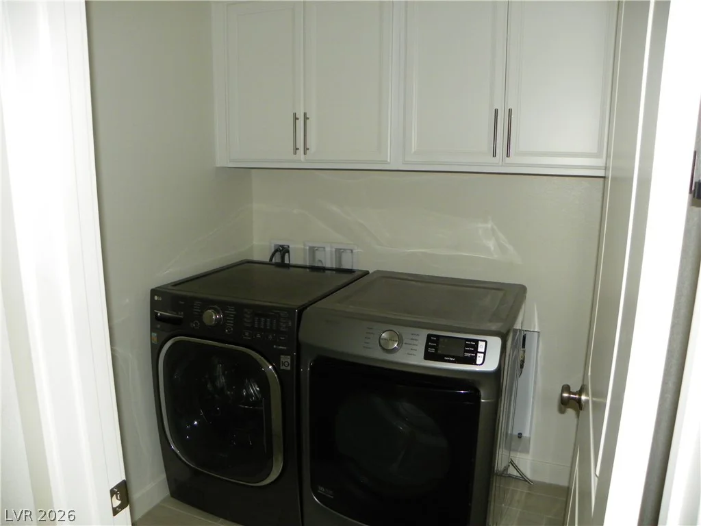 10117 Cliff Barrel, Las Vegas, NV 89141