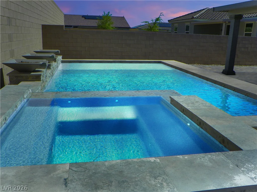 10117 Cliff Barrel, Las Vegas, NV 89141