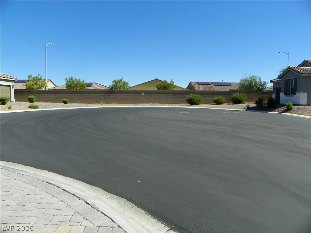 10117 Cliff Barrel, Las Vegas, NV 89141