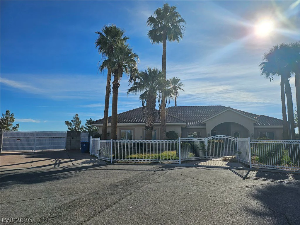 209 Irvin, Las Vegas, NV 89183