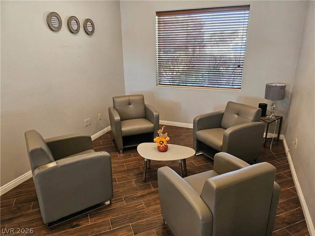 209 Irvin, Las Vegas, NV 89183
