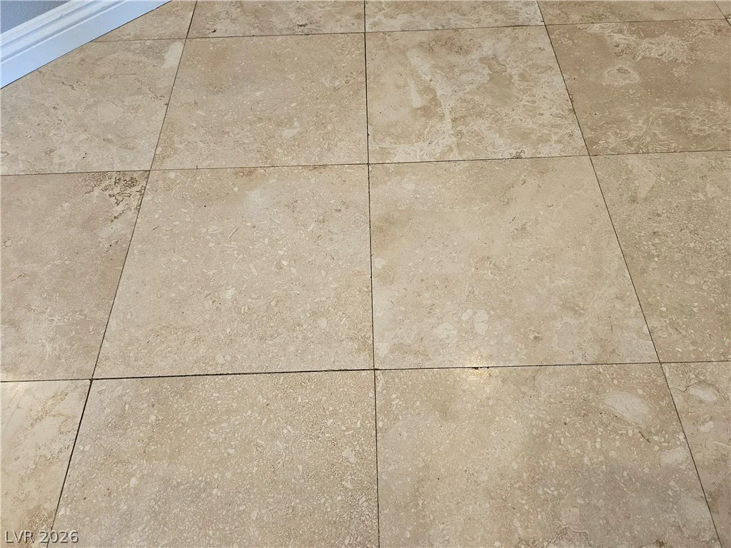 209 Irvin, Las Vegas, NV 89183