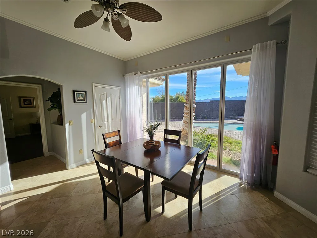 209 Irvin, Las Vegas, NV 89183