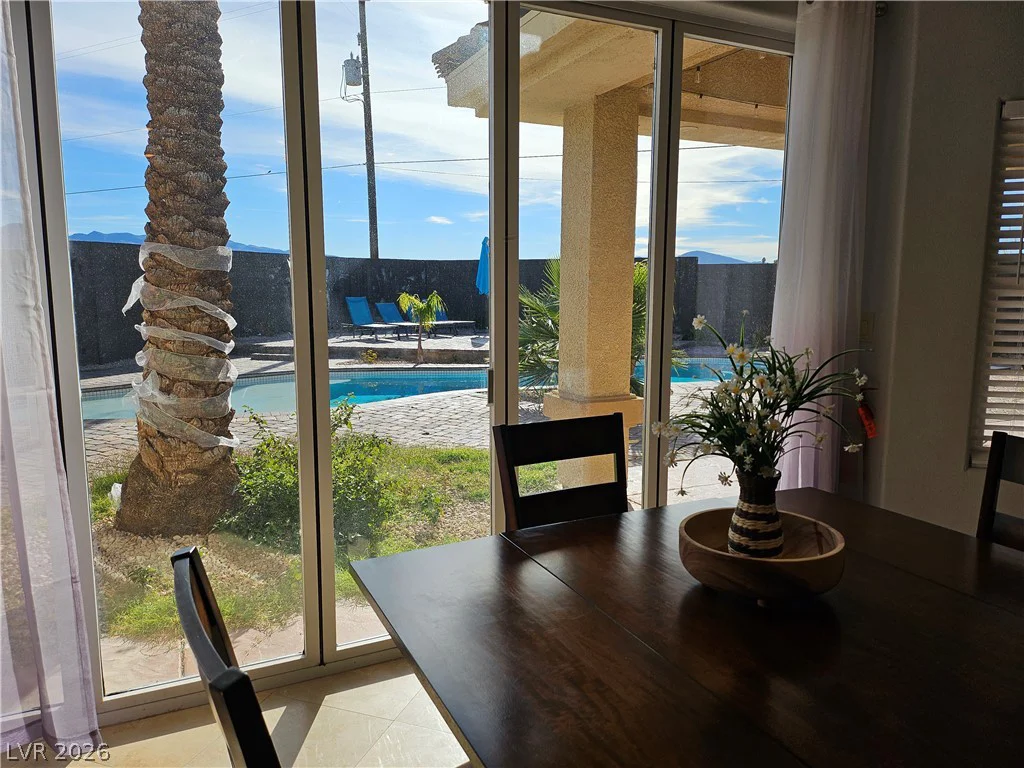 209 Irvin, Las Vegas, NV 89183