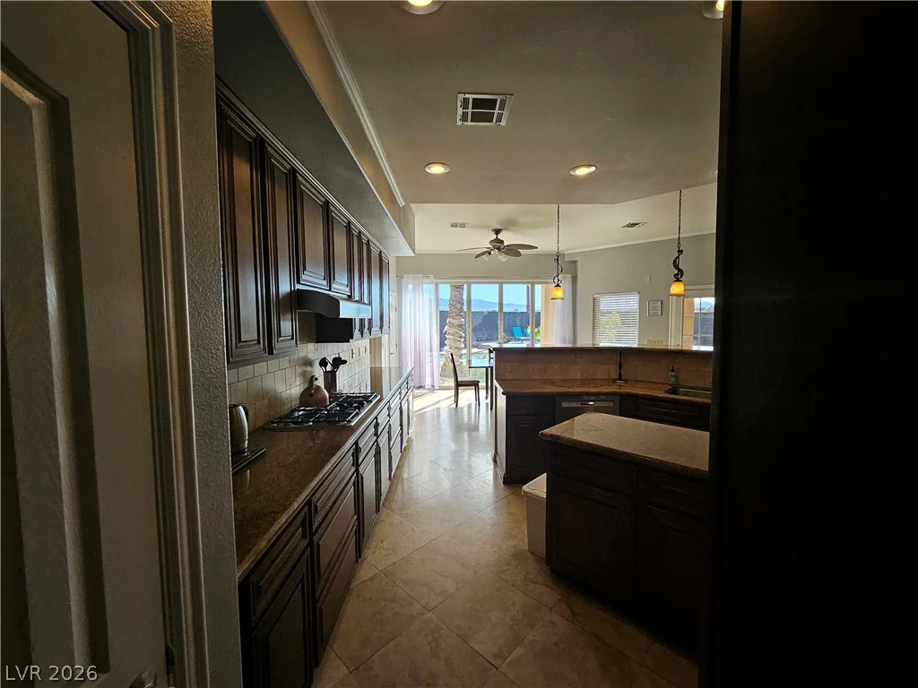 209 Irvin, Las Vegas, NV 89183