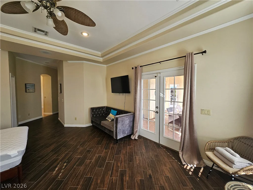 209 Irvin, Las Vegas, NV 89183