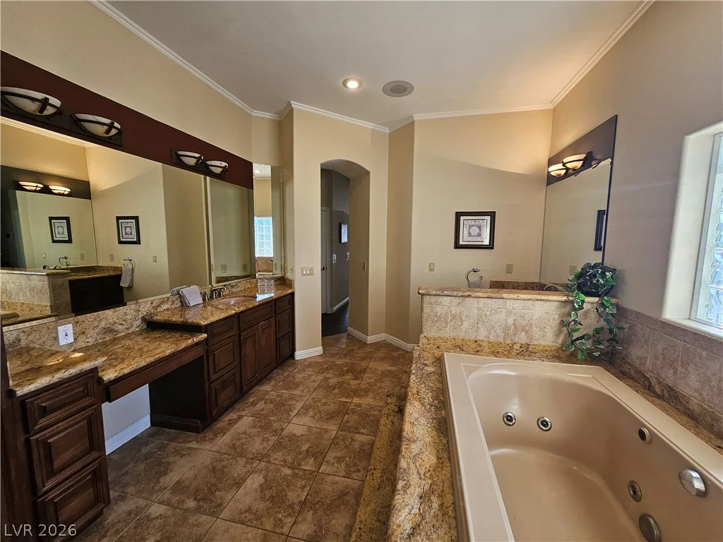 209 Irvin, Las Vegas, NV 89183