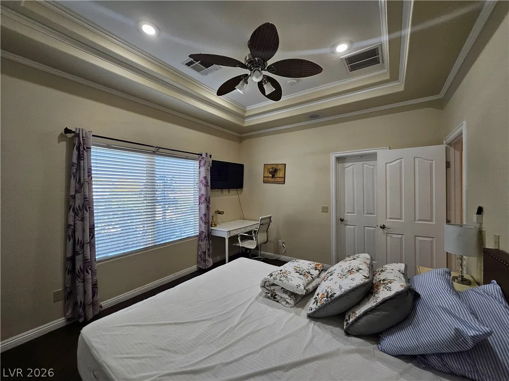 209 Irvin, Las Vegas, NV 89183