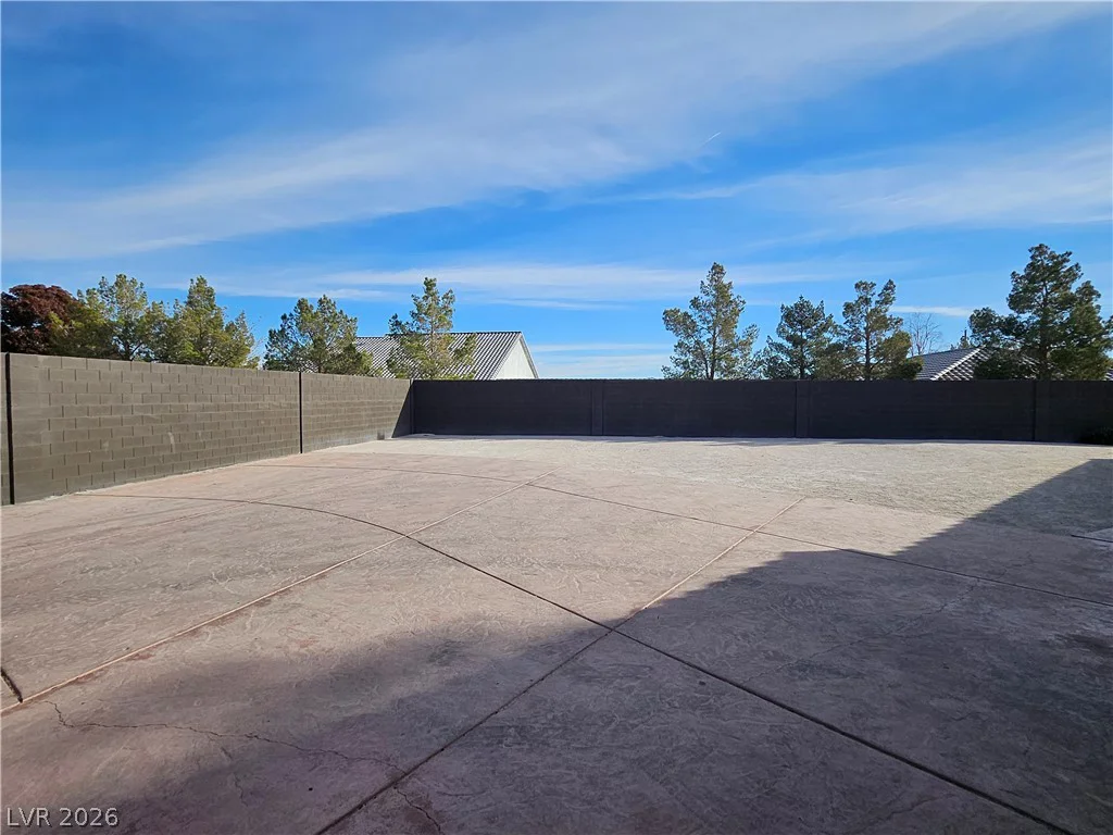 209 Irvin, Las Vegas, NV 89183