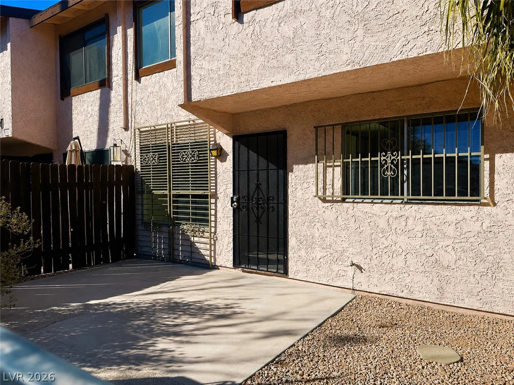 4338 Caliente, Las Vegas, NV 89119