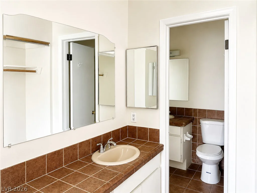 4338 Caliente, Las Vegas, NV 89119