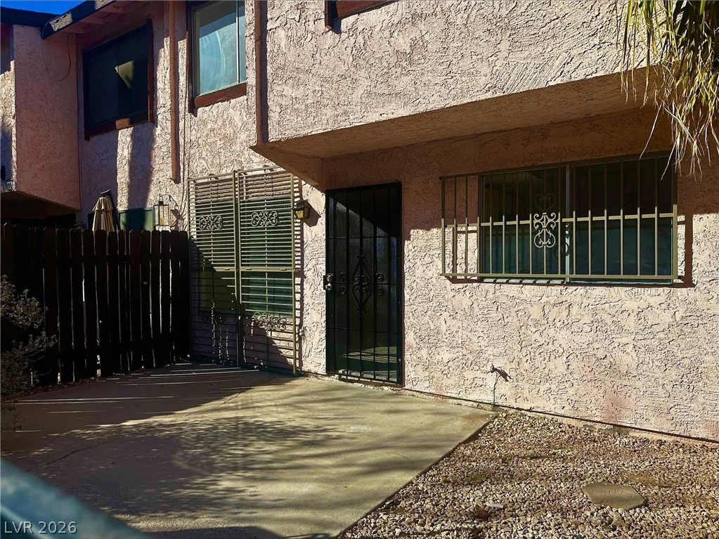 4338 Caliente, Las Vegas, NV 89119