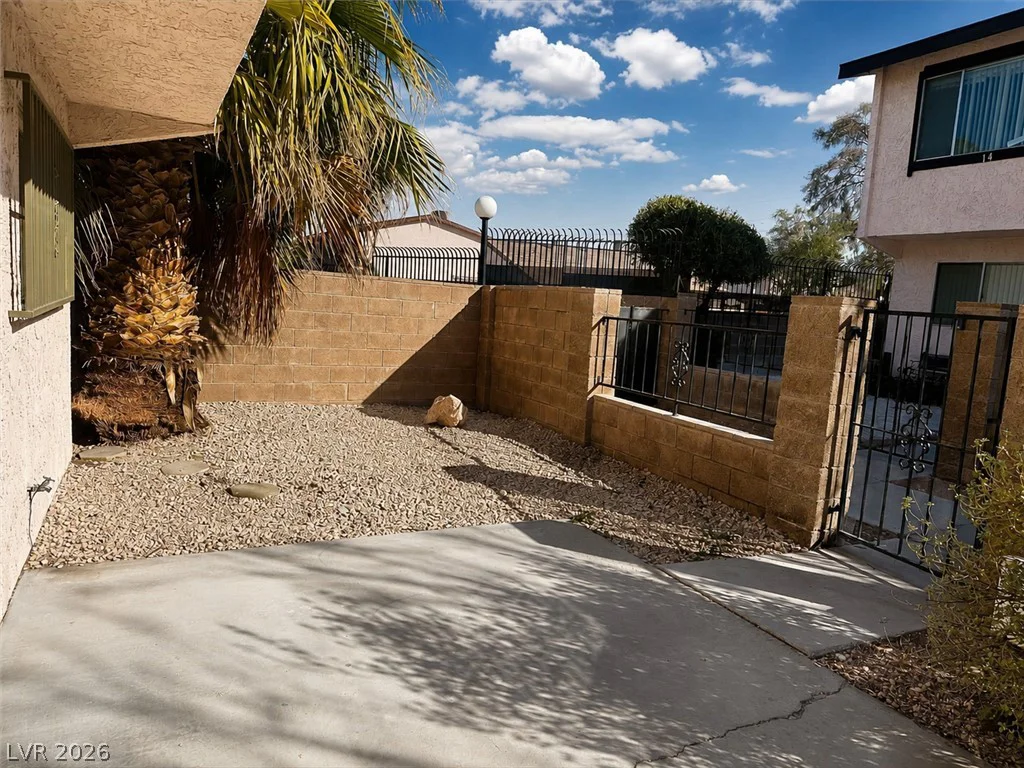 4338 Caliente, Las Vegas, NV 89119