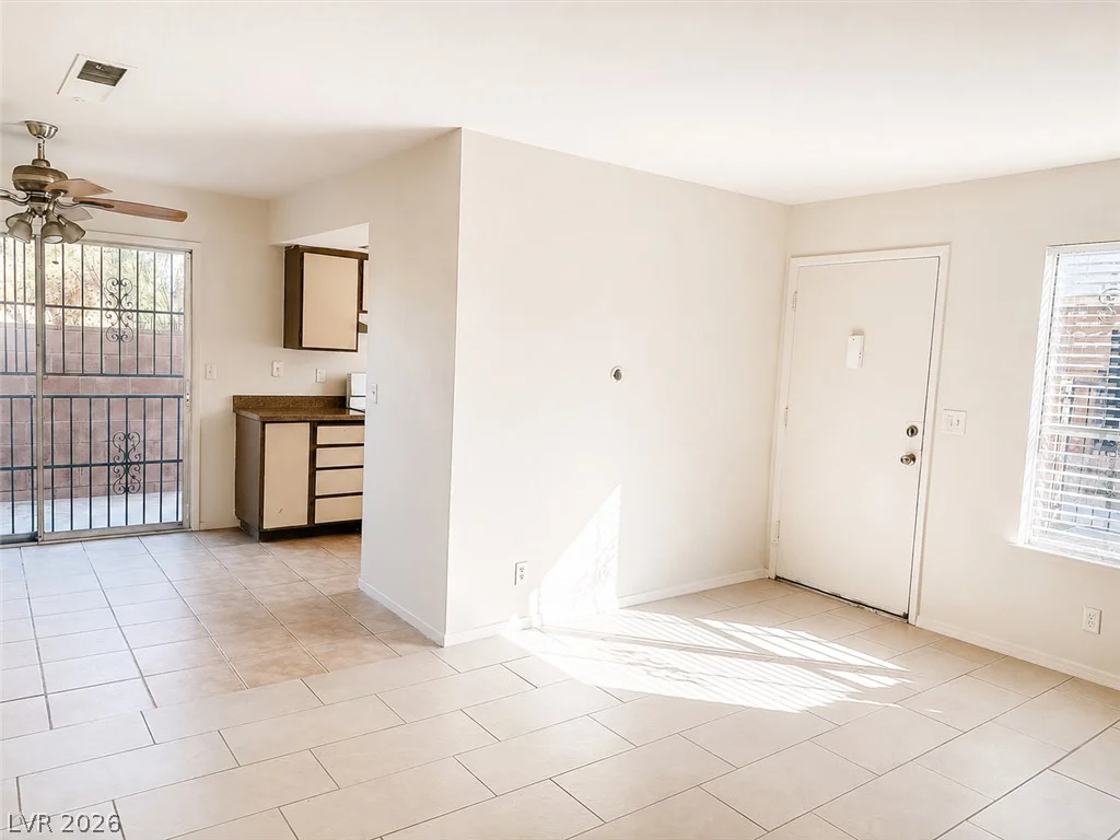 4338 Caliente, Las Vegas, NV 89119