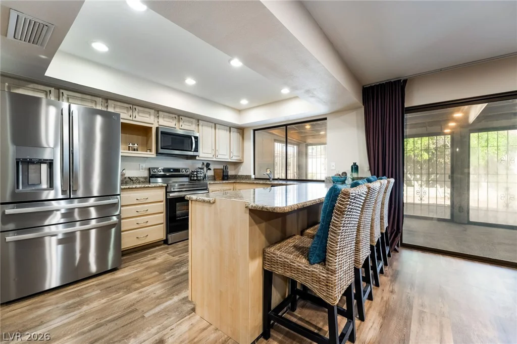 4211 Flamingo Crest, Las Vegas, NV 89121