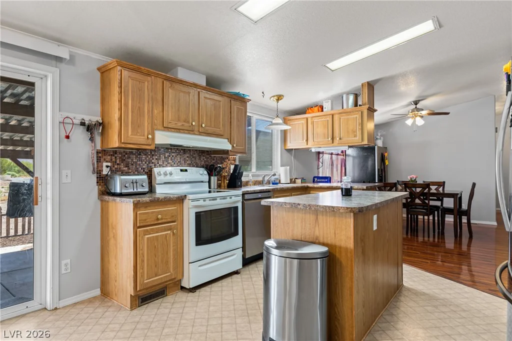516 White Domes, Overton, NV 89040