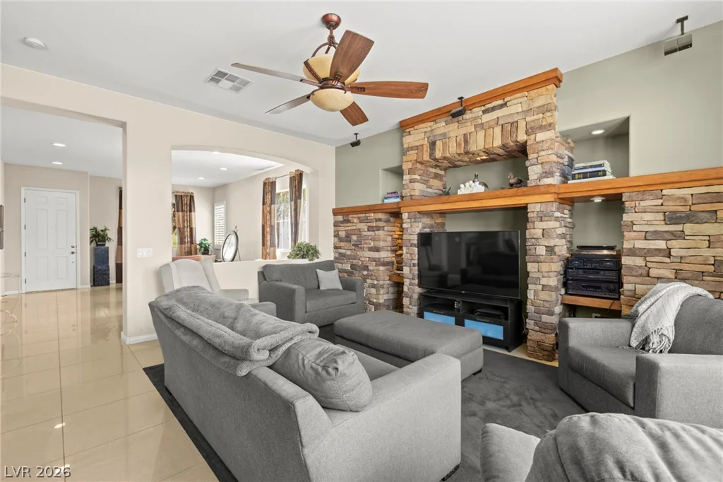 7383 Atacama, Las Vegas, NV 89179