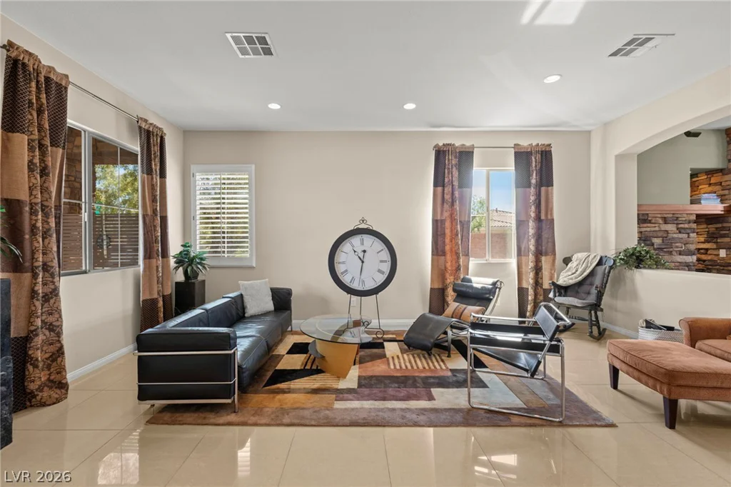 7383 Atacama, Las Vegas, NV 89179