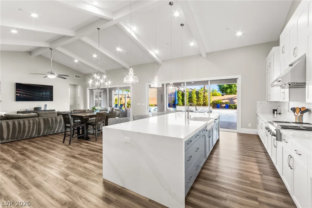 9911 Colsen Michael, Las Vegas, NV 89149