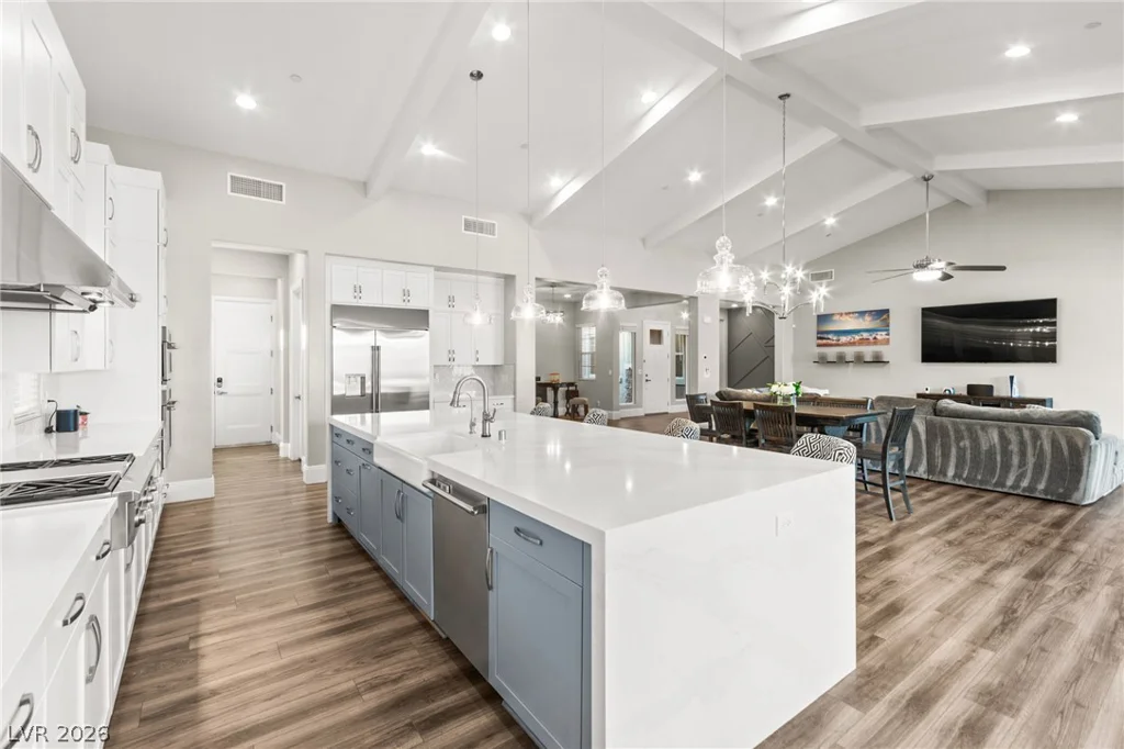 9911 Colsen Michael, Las Vegas, NV 89149