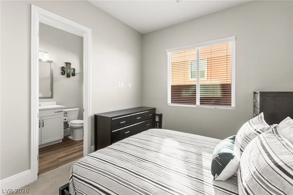 9911 Colsen Michael, Las Vegas, NV 89149