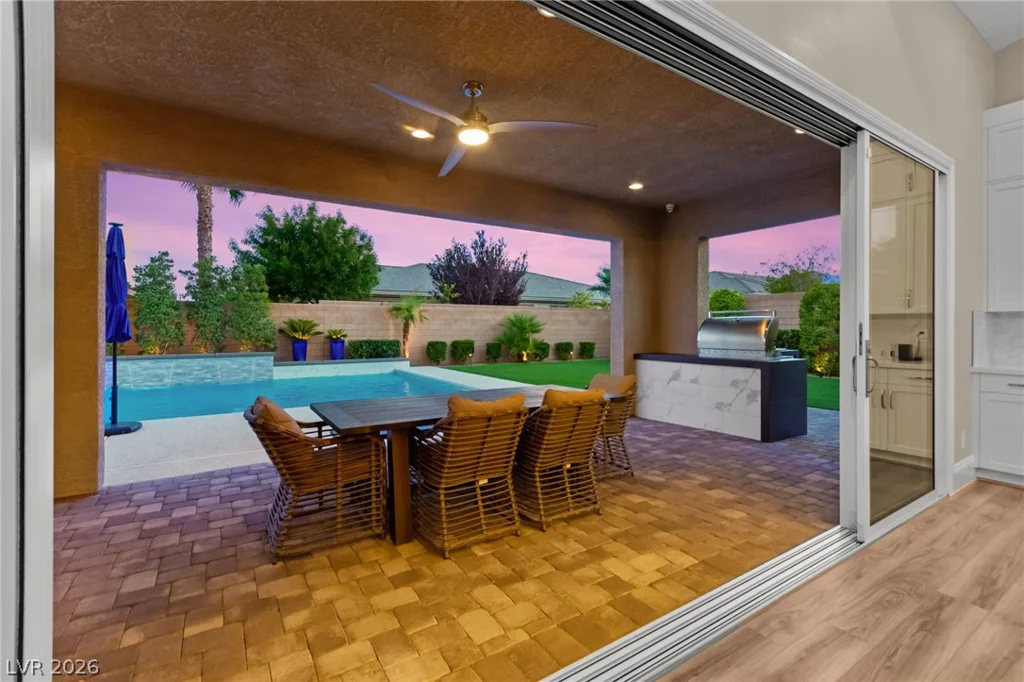 9911 Colsen Michael, Las Vegas, NV 89149