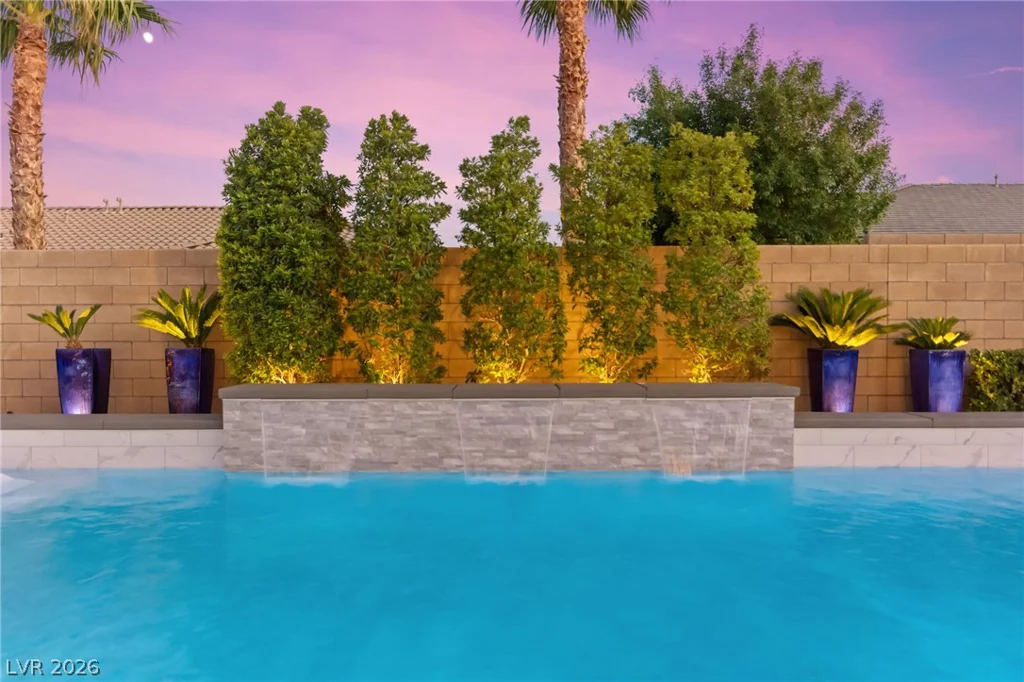 9911 Colsen Michael, Las Vegas, NV 89149