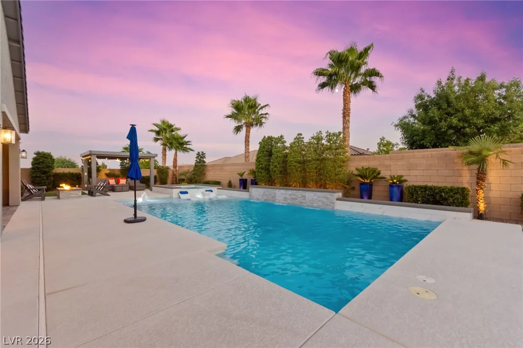 9911 Colsen Michael, Las Vegas, NV 89149