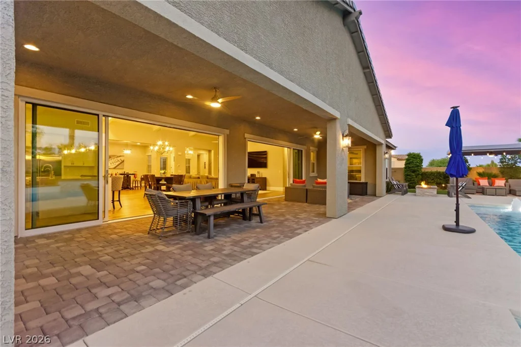 9911 Colsen Michael, Las Vegas, NV 89149