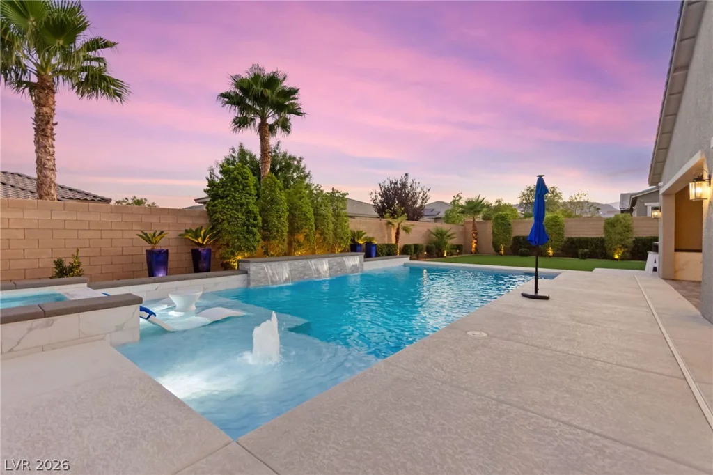 9911 Colsen Michael, Las Vegas, NV 89149