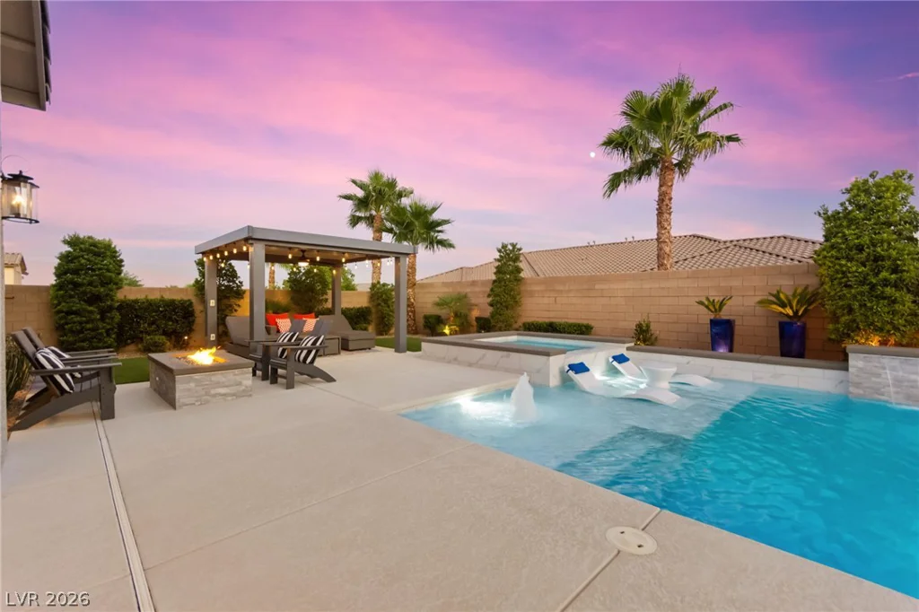 9911 Colsen Michael, Las Vegas, NV 89149