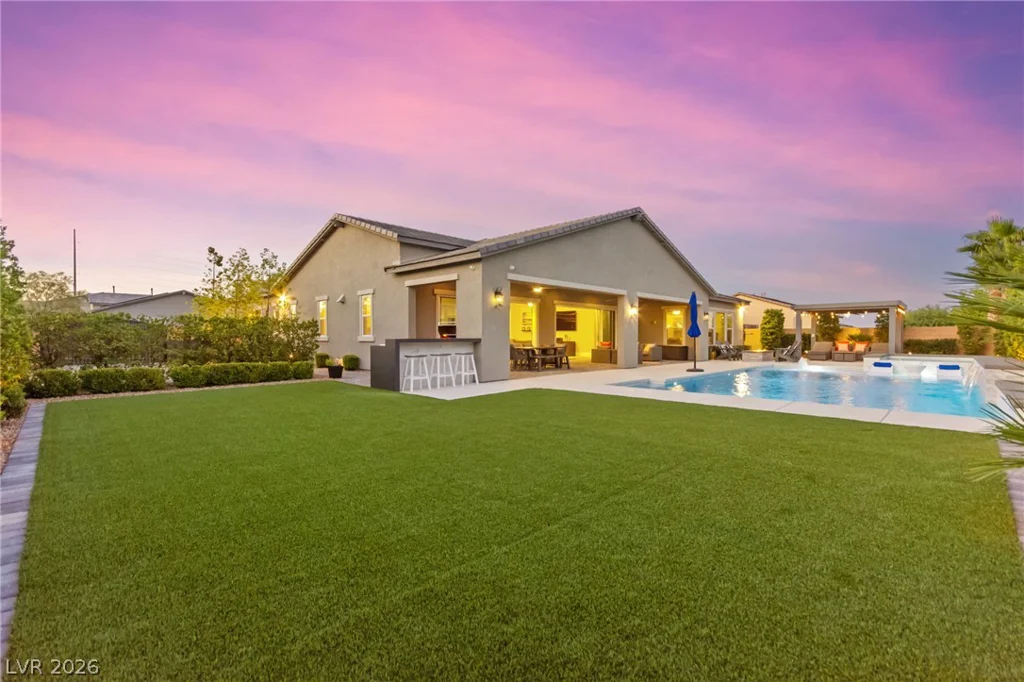 9911 Colsen Michael, Las Vegas, NV 89149