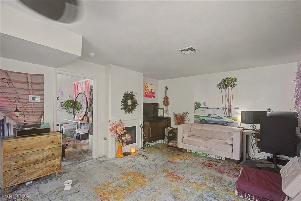 4889 Torrey Pines, Las Vegas, NV 89103