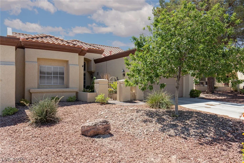 2408 Dove Valley, Las Vegas, NV 89134