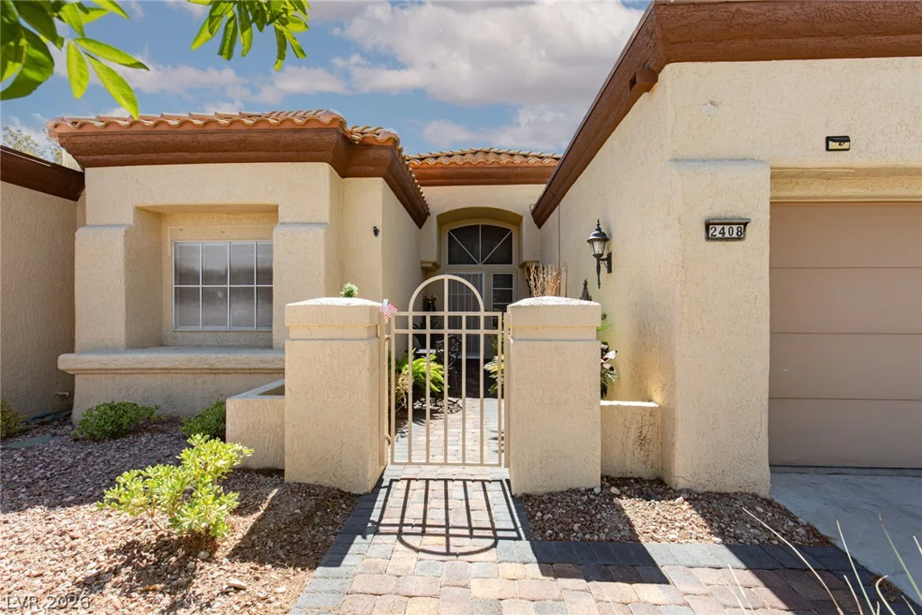 2408 Dove Valley, Las Vegas, NV 89134