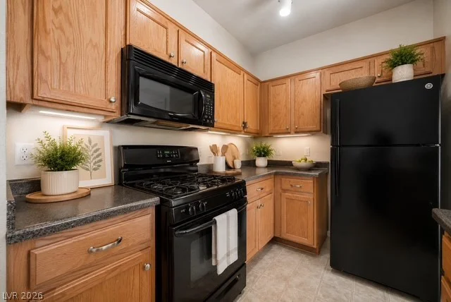 6320 Snap Ridge, North Las Vegas, NV 89081