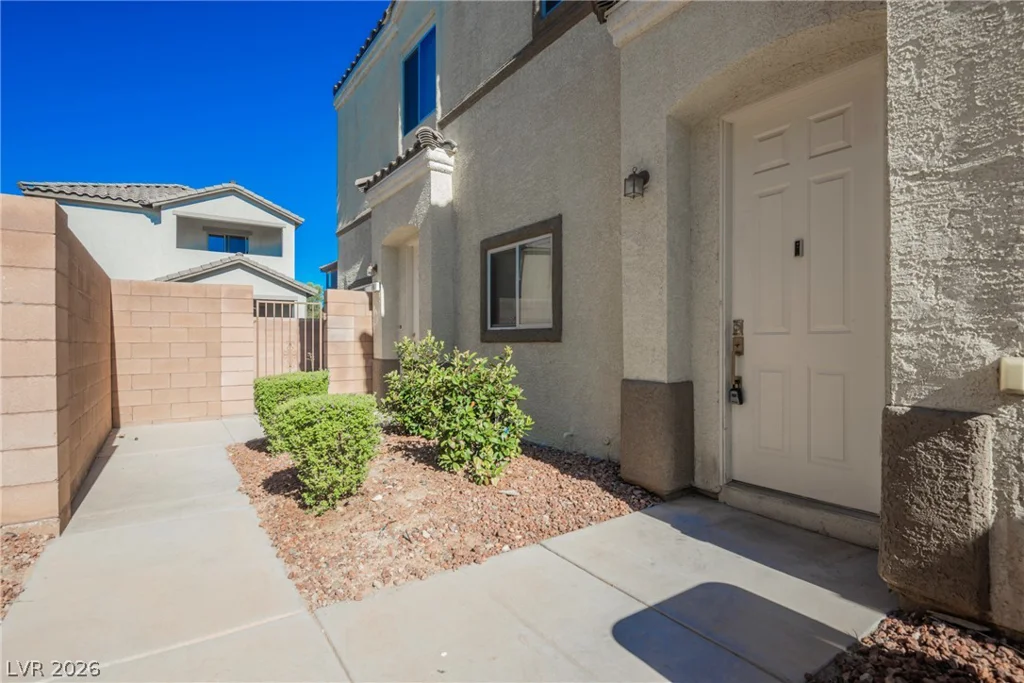 6320 Snap Ridge, North Las Vegas, NV 89081