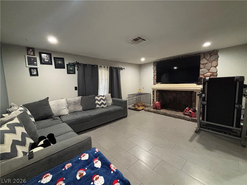 3916 Nixson, Las Vegas, NV 89110