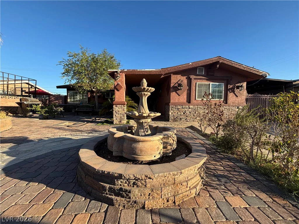 3916 Nixson, Las Vegas, NV 89110