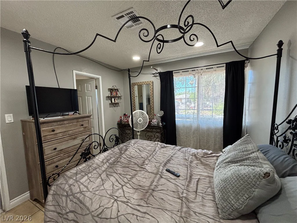 3916 Nixson, Las Vegas, NV 89110