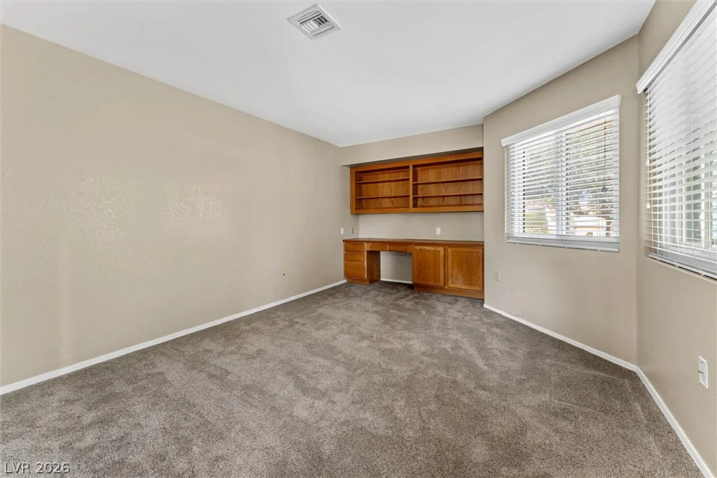 2400 Dove Valley, Las Vegas, NV 89134