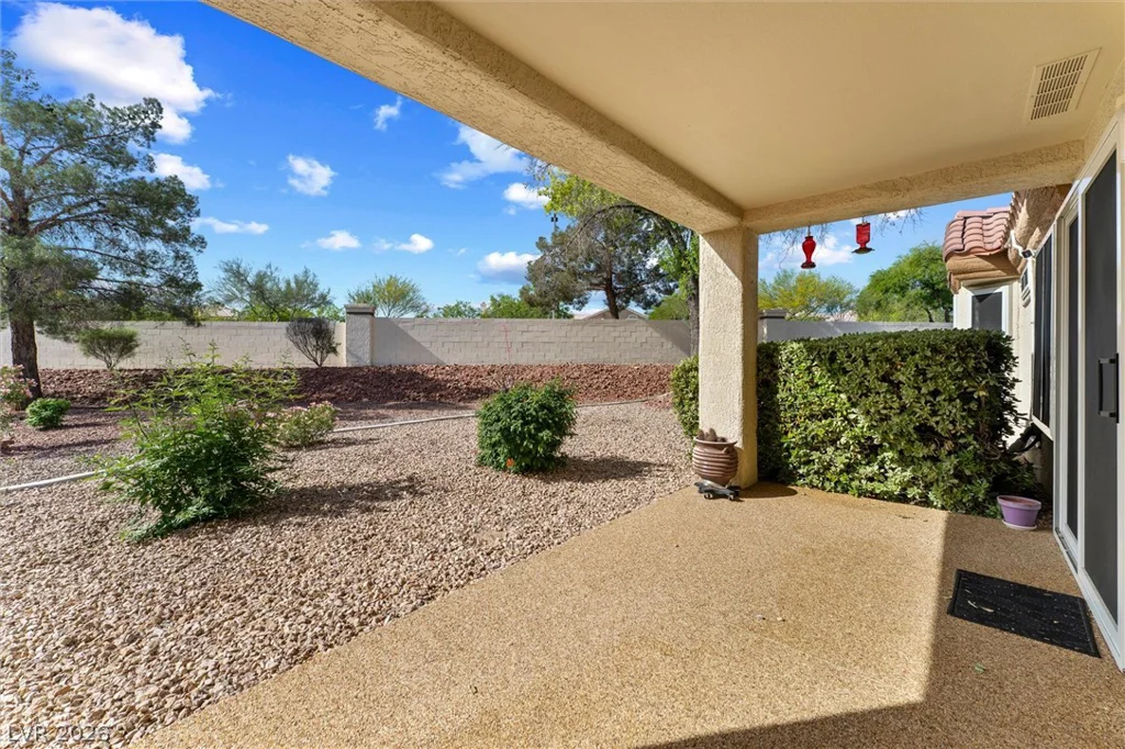 2400 Dove Valley, Las Vegas, NV 89134