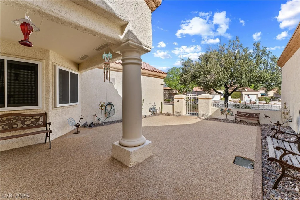 2400 Dove Valley, Las Vegas, NV 89134